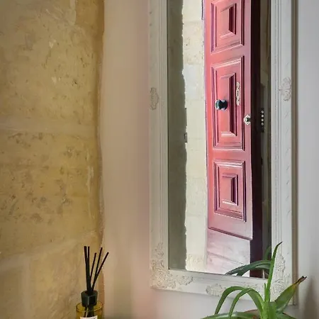 Hébergement de vacances Authentic Maltese 2-bedroom House With Terrace