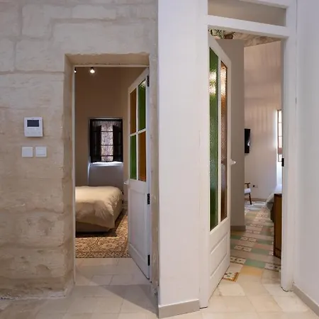 Authentic Maltese 2-bedroom House With Terrace Zejtun