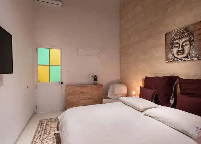 Authentic Maltese 2-bedroom House With Terrace Σπίτι διακοπών *